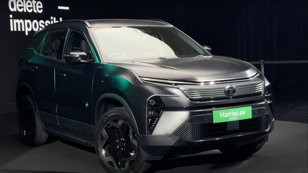 Tata Harrier EV Launched: 627 km Range, AWD Power & 5-Star Safety — Full Details Inside 2 Tata Harrier EV Stealth Edition